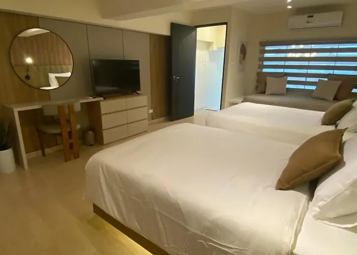 Aparthotel Edsa Heights Unit 3416 Cozy 1 Bedroom Loft Penthhouse Unit With 2 Full Beds Ama Tower