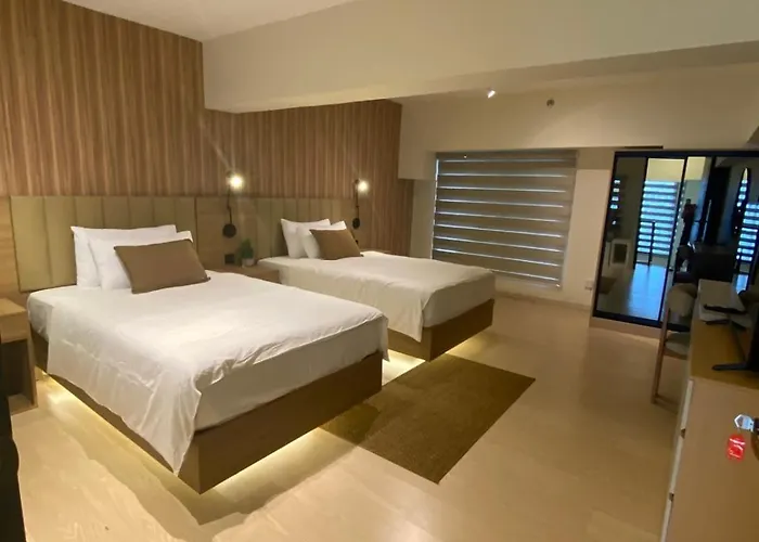 Edsa Heights Unit 3416 Cozy 1 Bedroom Loft Penthhouse Unit With 2 Full Beds Ama Tower Aparthotel Manila